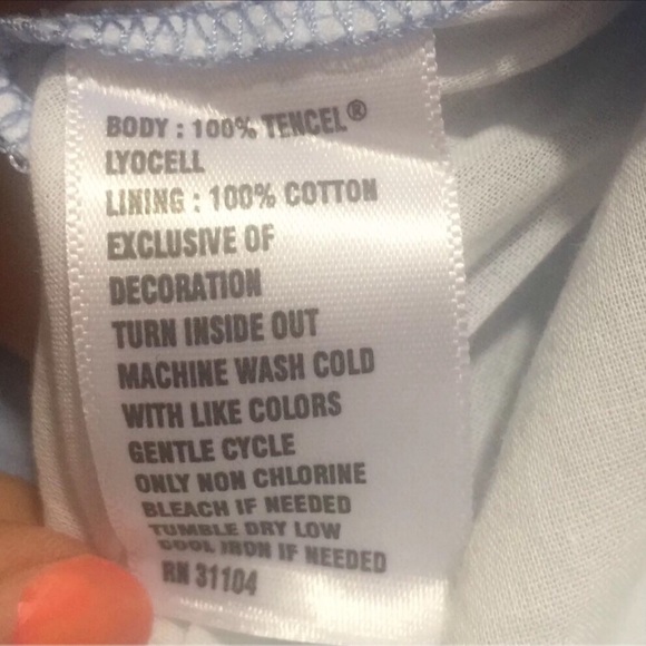 Crown & Ivy Chambray Romper Shorts Off Shoulder - Picture 6 of 8